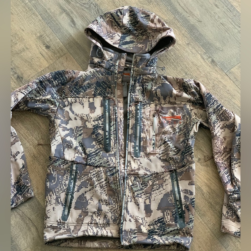 Silks gear Men’s/Unisex Jetstream Jacket Medium